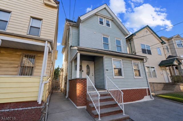 136 Smith St, Elizabeth City, NJ 07201