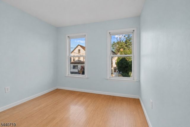 136 Smith St, Elizabeth City, NJ 07201
