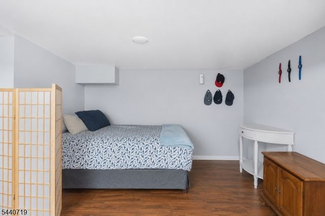 136 Smith St, Elizabeth City, NJ 07201