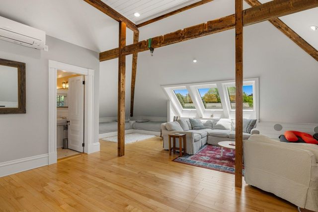 300 Rockland Street, Portsmouth, NH 03801