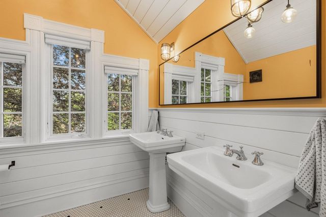 300 Rockland Street, Portsmouth, NH 03801