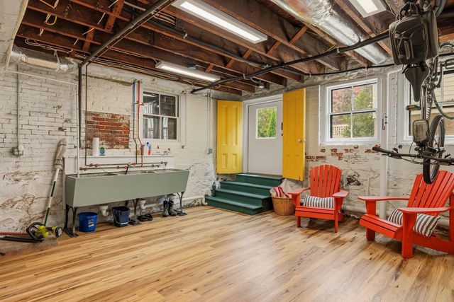 300 Rockland Street, Portsmouth, NH 03801