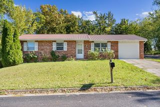 2012 GARNET DR, Columbia, MO 65202