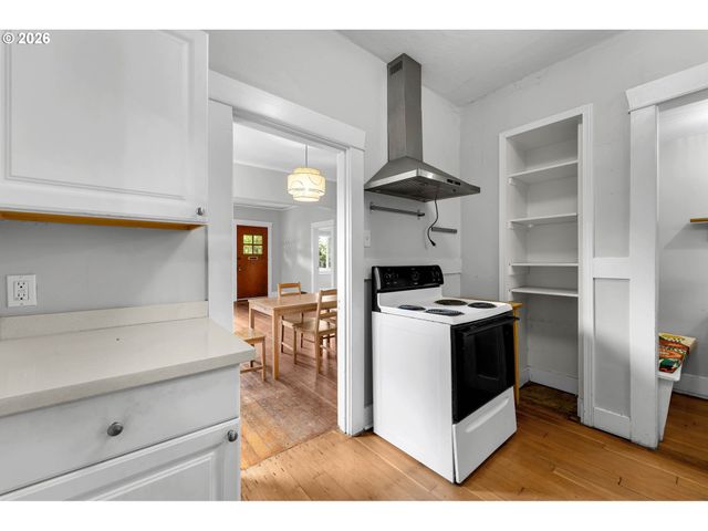5230 Ne 33RD Ave, Portland, OR 97211
