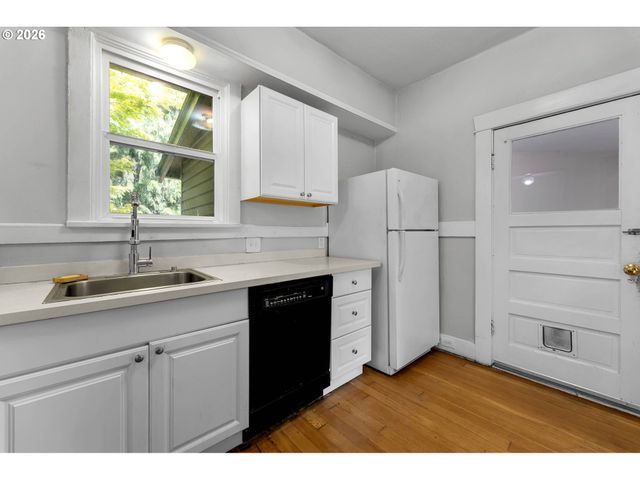 5230 Ne 33RD Ave, Portland, OR 97211