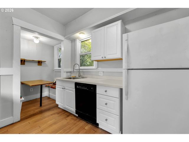 5230 Ne 33RD Ave, Portland, OR 97211