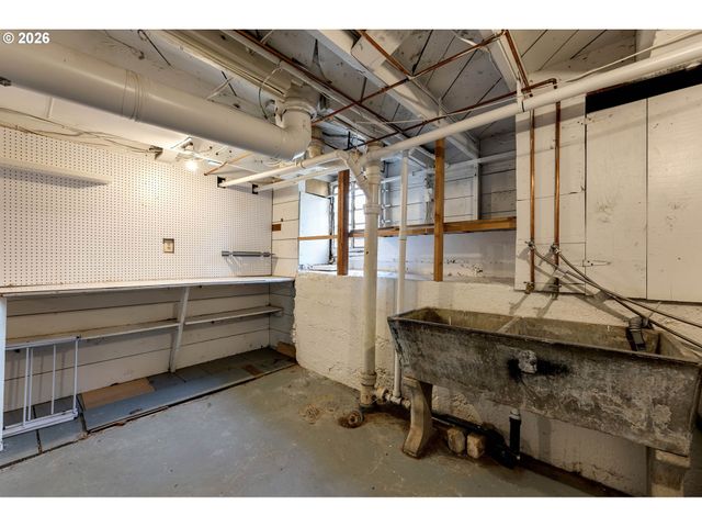 5230 Ne 33RD Ave, Portland, OR 97211