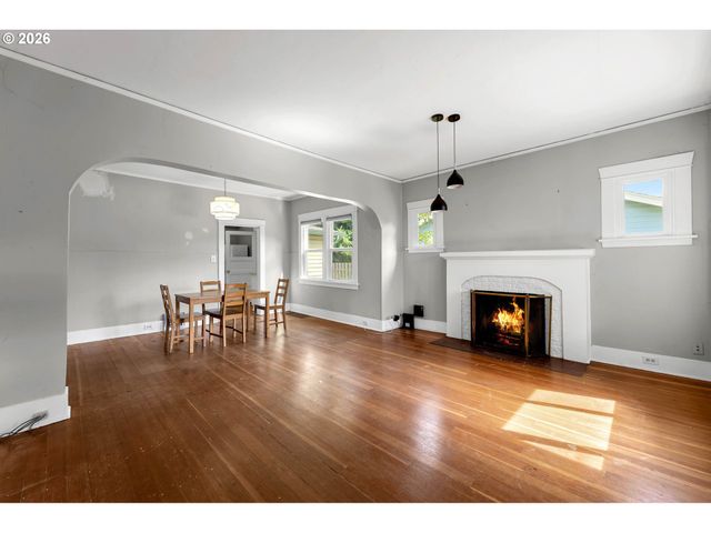 5230 Ne 33RD Ave, Portland, OR 97211