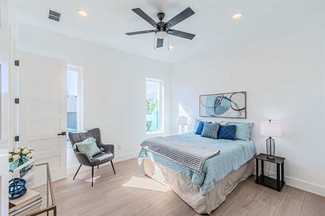 4319 Sylvester Street, Dallas, TX 75219