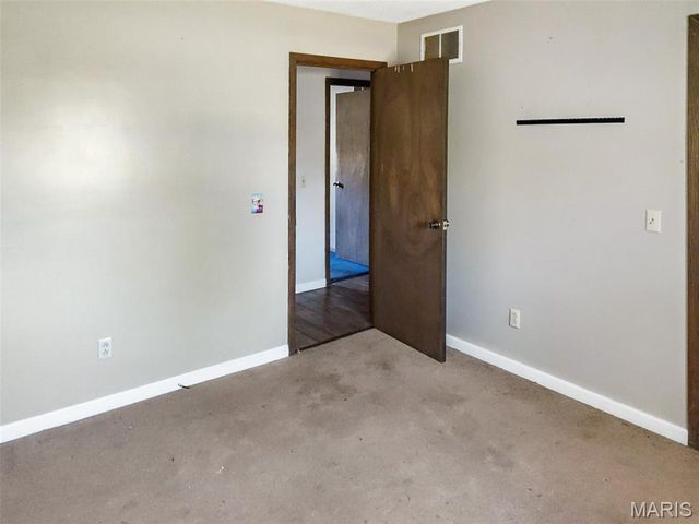 109 Andrea Street, Sikeston, MO 63801