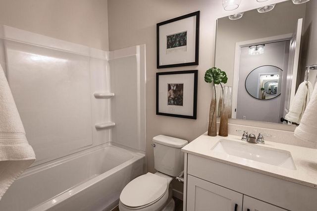 19160 Cloverleaf Way, Farmington, MN 55024