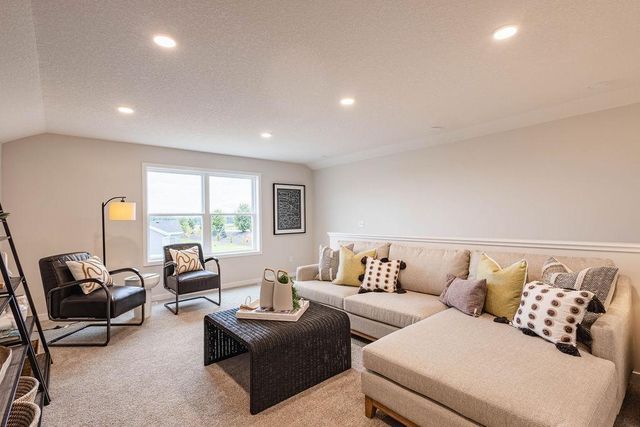 19160 Cloverleaf Way, Farmington, MN 55024