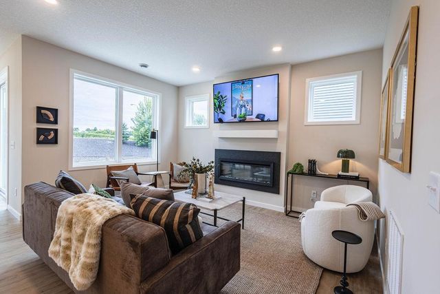 19160 Cloverleaf Way, Farmington, MN 55024