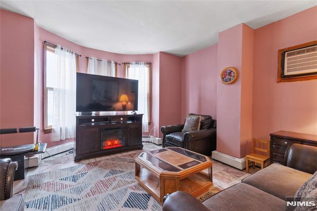 109 Franklin Street, Elizabethport, NJ 07206