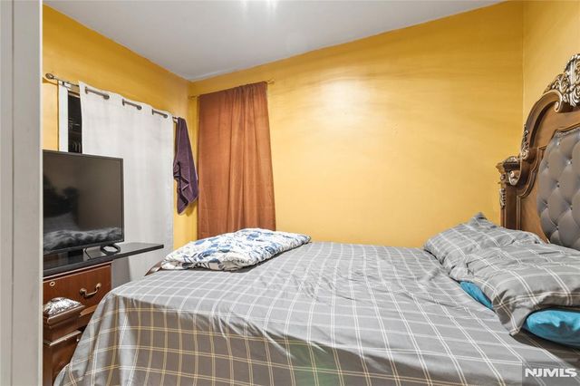 109 Franklin Street, Elizabethport, NJ 07206