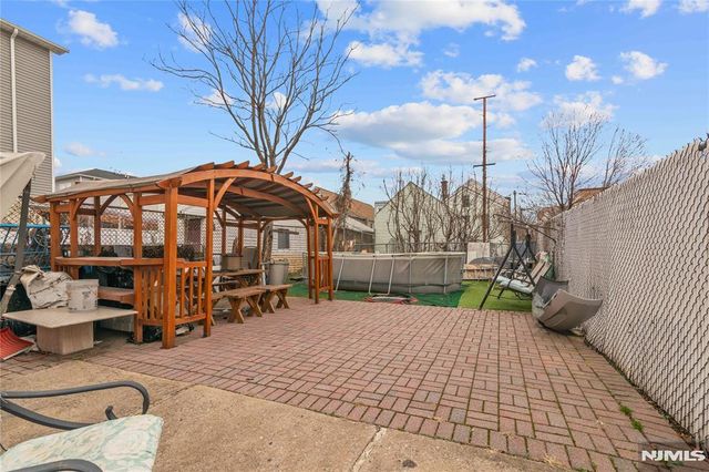 109 Franklin Street, Elizabethport, NJ 07206