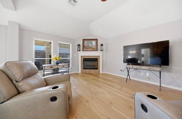 306 Matula Avenue, Schulenburg, TX 78956