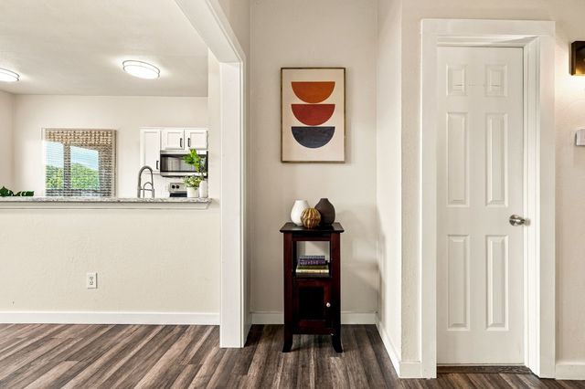 7340 Skillman Street 1217, Dallas, TX 75231