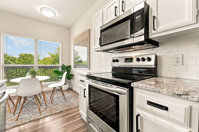 7340 Skillman Street 1217, Dallas, TX 75231
