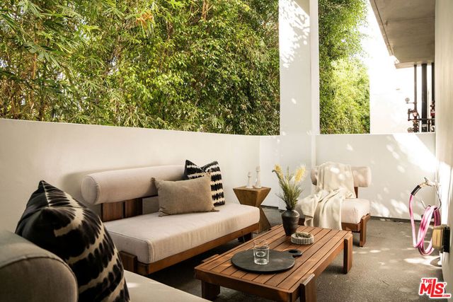 616 N Croft Avenue 6, Los Angeles, CA 90048