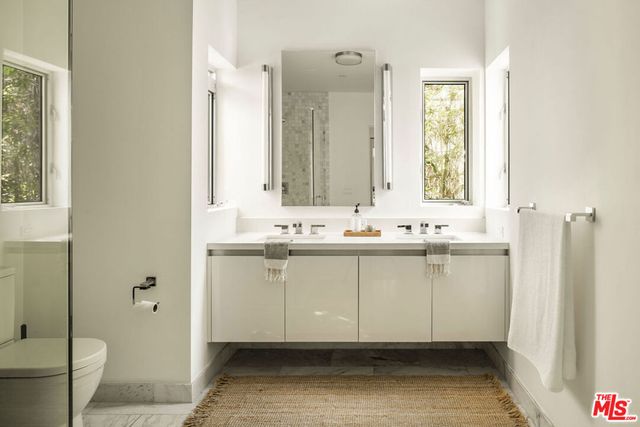 616 N Croft Avenue 6, Los Angeles, CA 90048