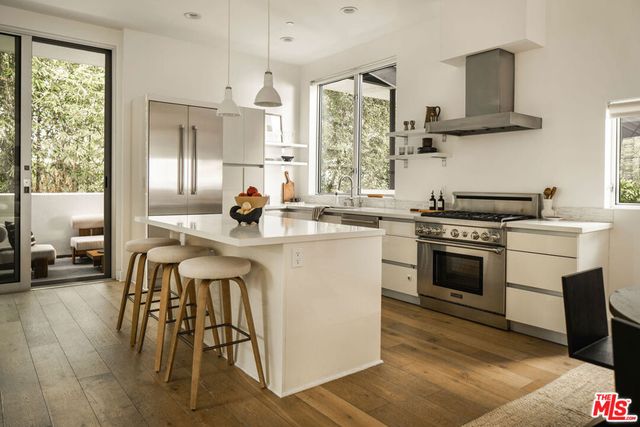 616 N Croft Avenue 6, Los Angeles, CA 90048