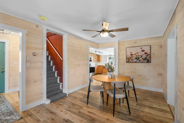 33 White Church Lane, Troy, NY 12180