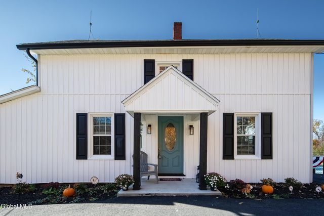 33 White Church Lane, Troy, NY 12180