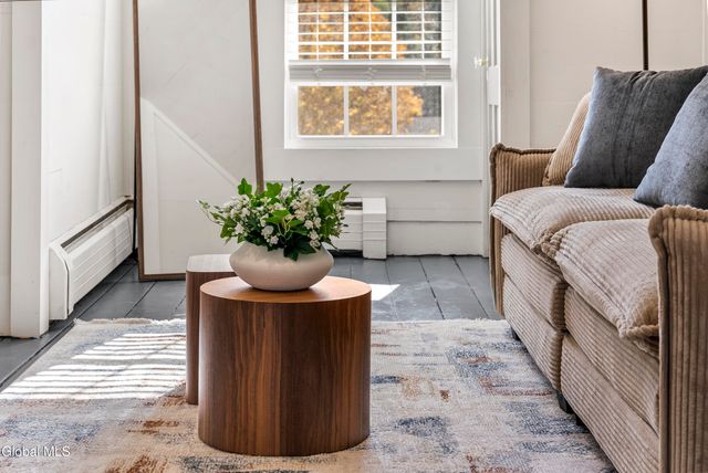 33 White Church Lane, Troy, NY 12180