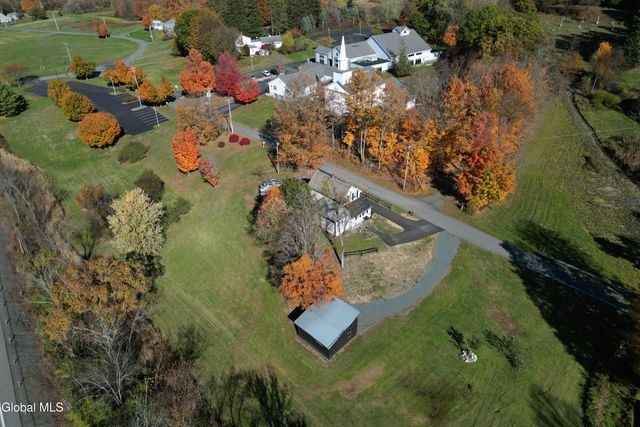 33 White Church Lane, Troy, NY 12180