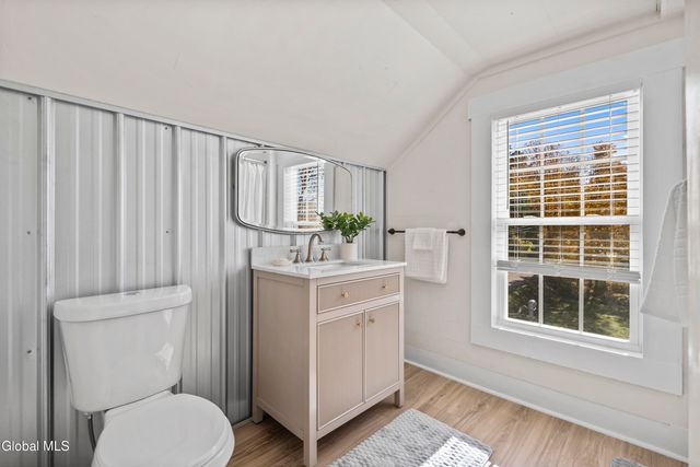 33 White Church Lane, Troy, NY 12180