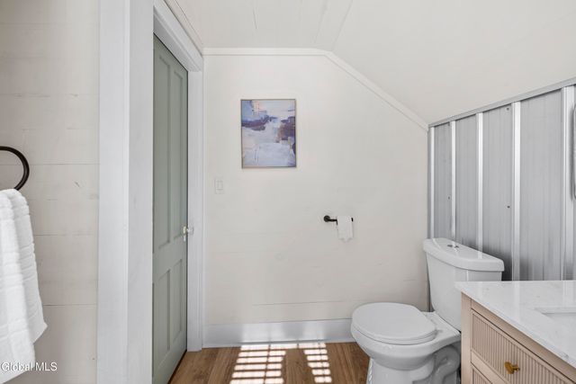 33 White Church Lane, Troy, NY 12180