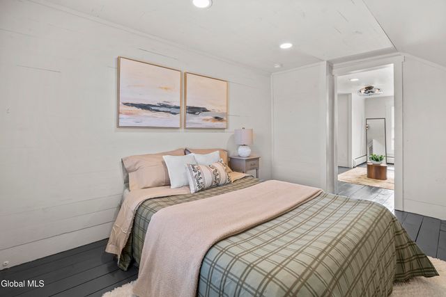 33 White Church Lane, Troy, NY 12180