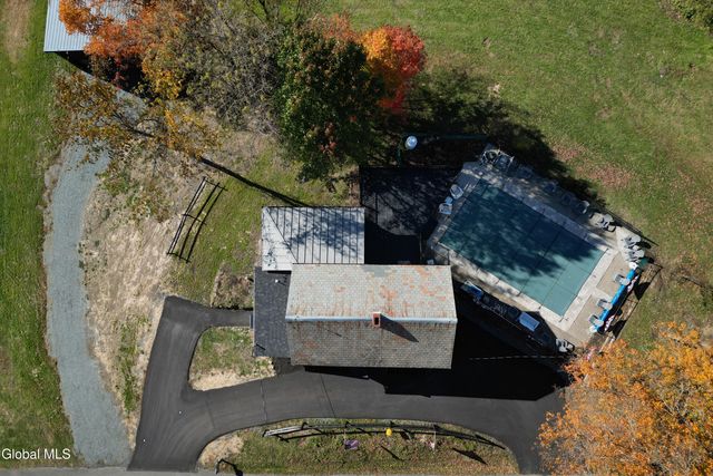 33 White Church Lane, Troy, NY 12180