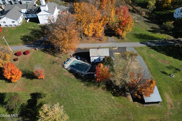 33 White Church Lane, Troy, NY 12180