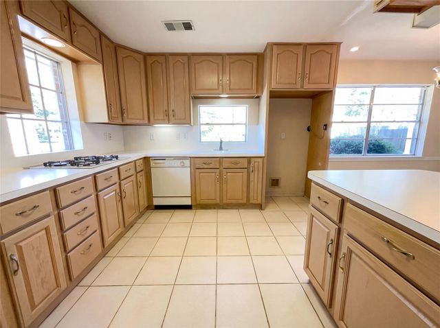 6603 Glenn Lakes Drive, Houston, TX 77069