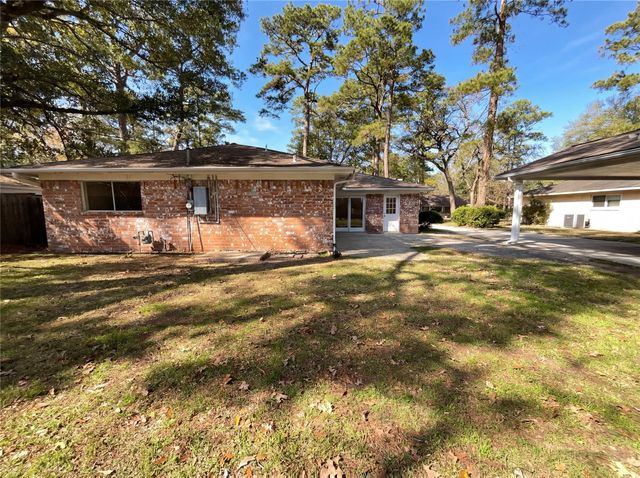 6603 Glenn Lakes Drive, Houston, TX 77069