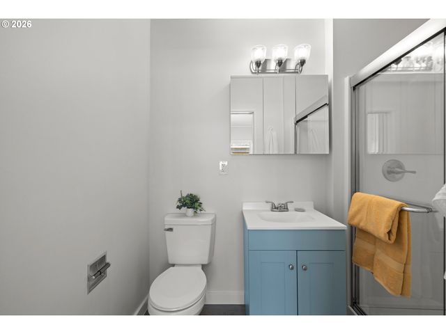 1706 N WINCHELL St, Portland, OR 97217