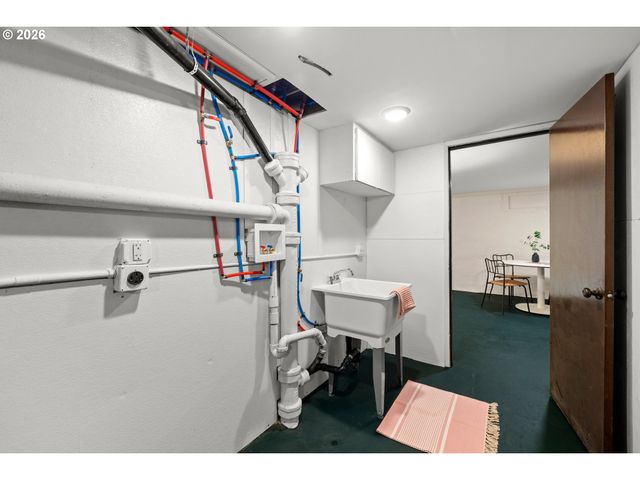 1706 N WINCHELL St, Portland, OR 97217