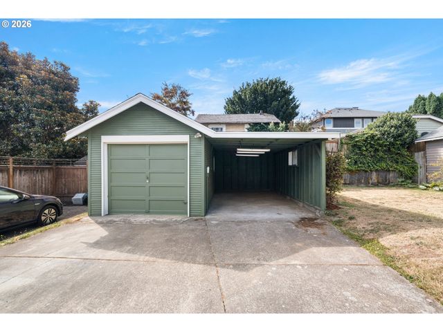 1706 N WINCHELL St, Portland, OR 97217