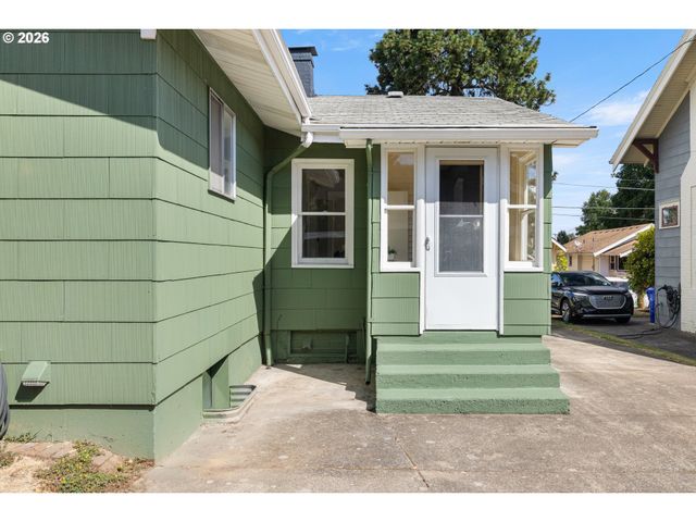 1706 N WINCHELL St, Portland, OR 97217
