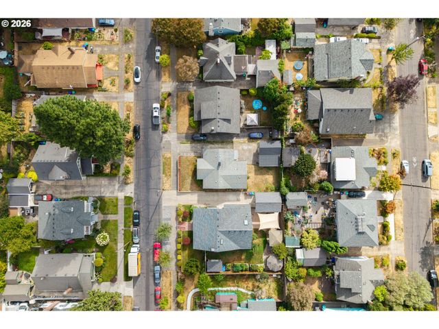 1706 N WINCHELL St, Portland, OR 97217