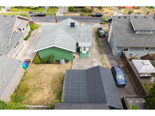 1706 N WINCHELL St, Portland, OR 97217