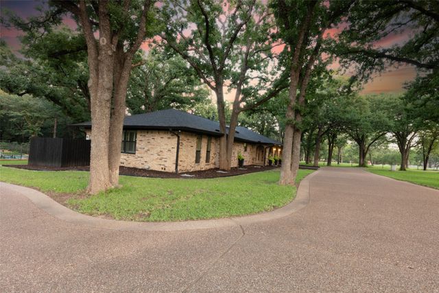 4000 Post Oak Road, Flower Mound, TX 75022