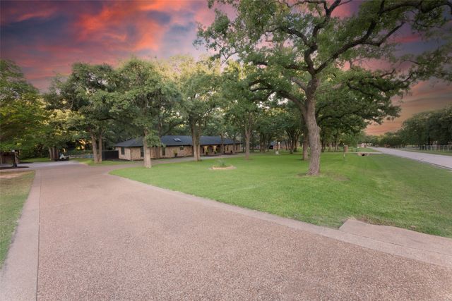 4000 Post Oak Road, Flower Mound, TX 75022