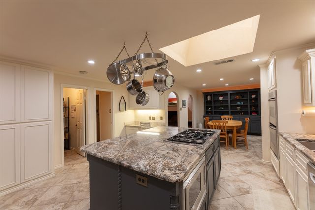 4000 Post Oak Road, Flower Mound, TX 75022