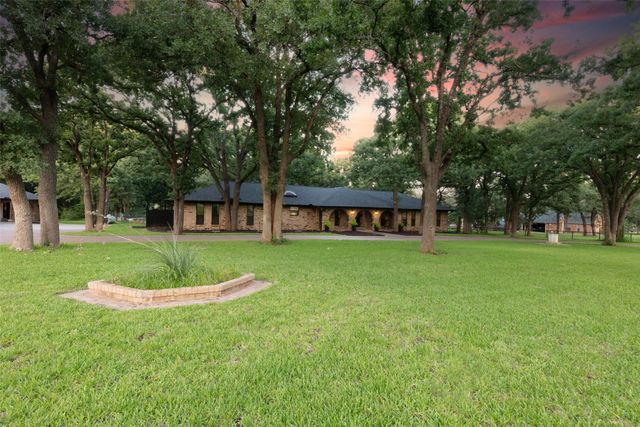 4000 Post Oak Road, Flower Mound, TX 75022