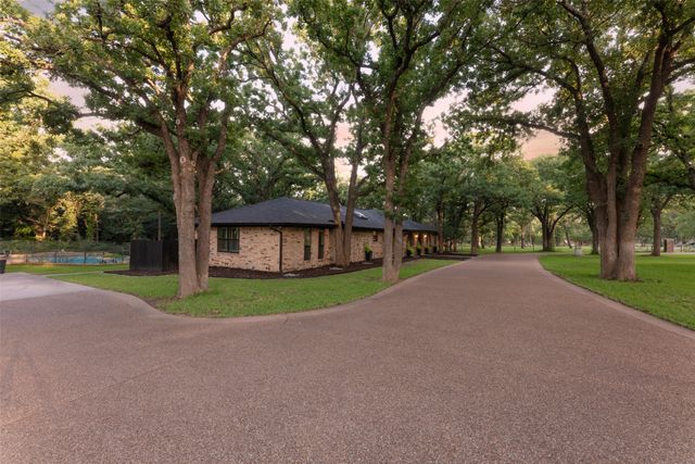 4000 Post Oak Road, Flower Mound, TX 75022