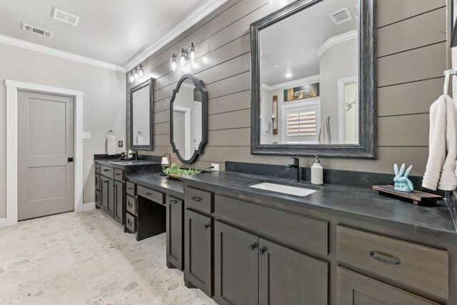 629 N 9th Street, Wolfforth, TX 79382