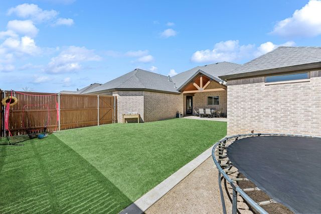 629 N 9th Street, Wolfforth, TX 79382